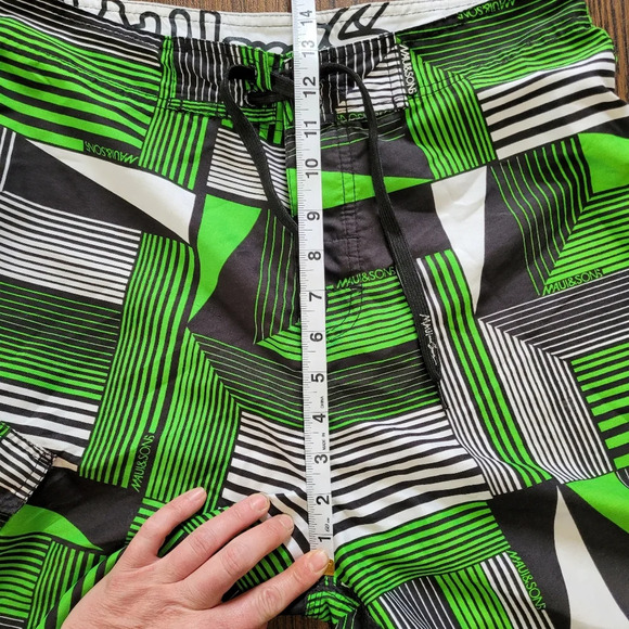 Maui and Sons Green Black White Striped Geometric Board Shorts Size Men's 30 - Picture 6 of 10
